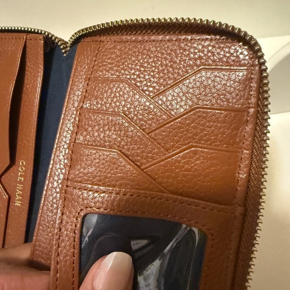 Cole Haan Tan Leather Wallet with Sleek Design - Picture 13 of 14